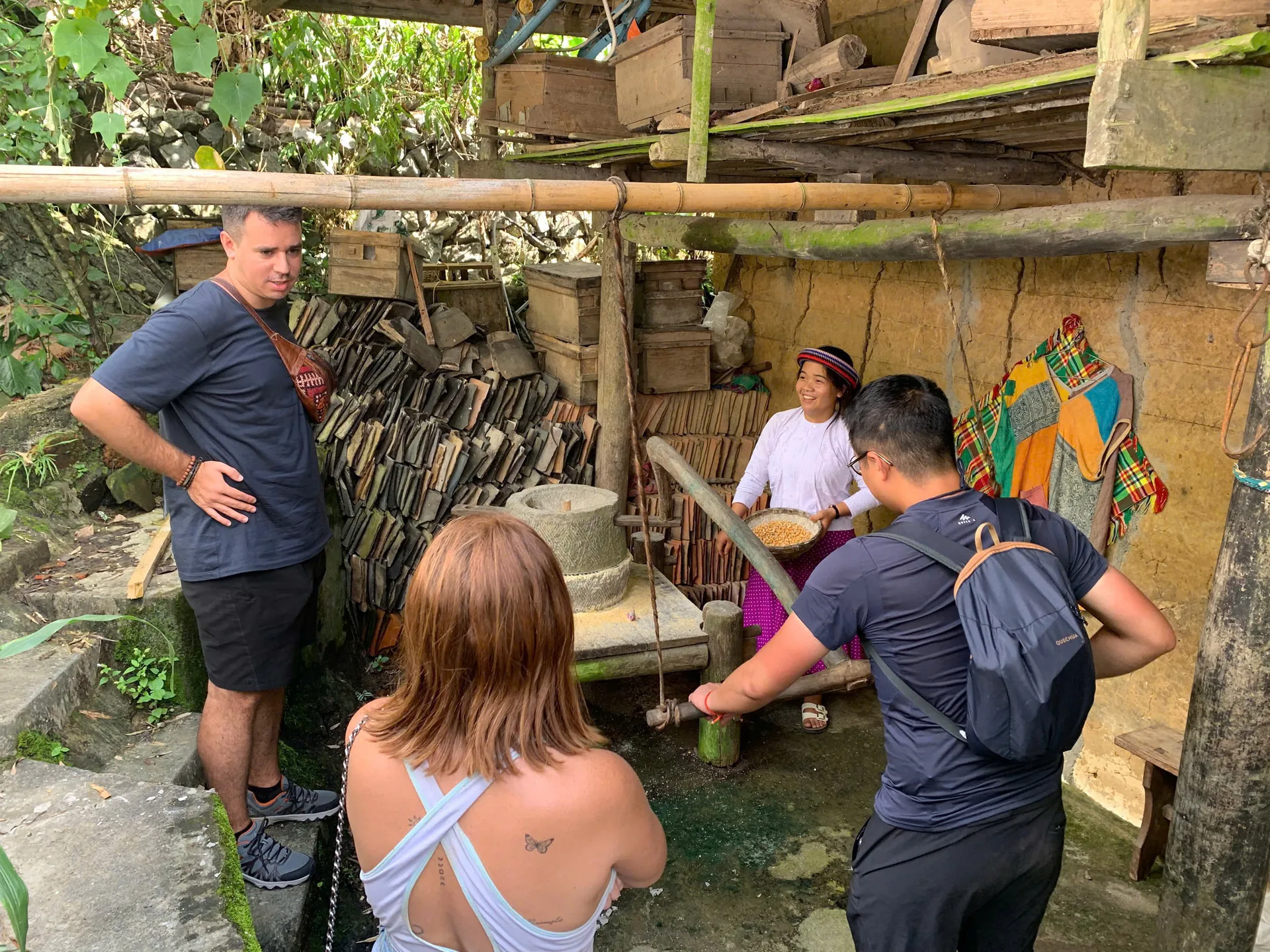Hemp weaving in Lung Tam village
